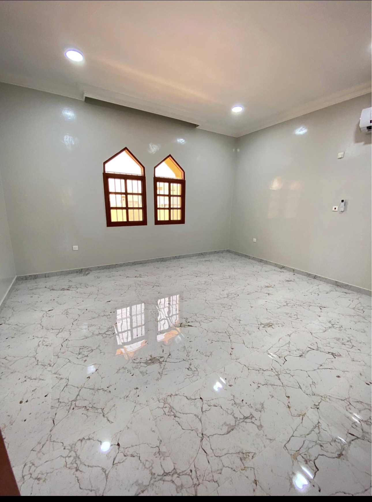 Family Rooms New Studios and One Bhk Available In *Matar Qadeem* /*Old Airpor*t* , *Hilal* , *Al *Thumama* , *Ain Khaled* *and* *Al Wakara*  Contact *Number*  🤙 *+974 74741678* 👈 Wa.me/+97474741678  ( *01* ) *Un* Furniture Studio📍Behind Al Zaman Exance *1 - Photo 4